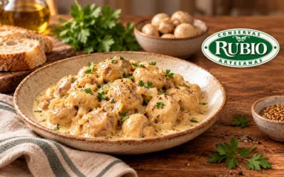 Champiñones enteros en salsa cremosa de mostaza y miel
